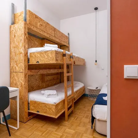Des Arts Albergue