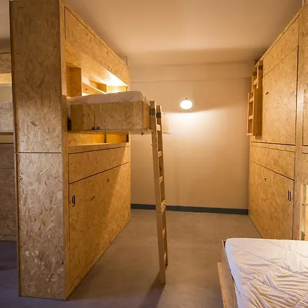Hostel Des Arts *