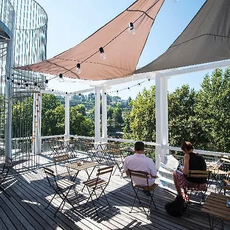 Auberge de jeunesse Des Arts *