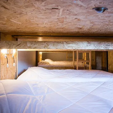 Hostel Des Arts *