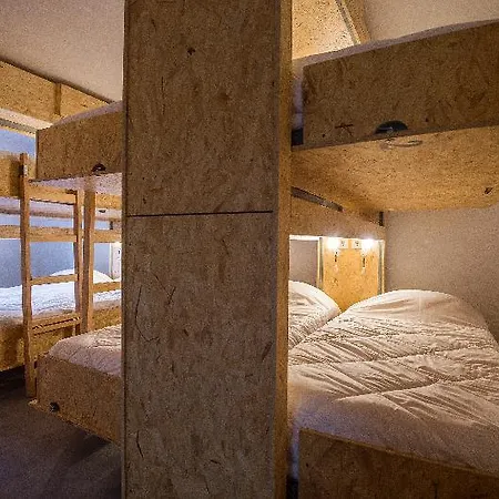 Hostel Des Arts *
